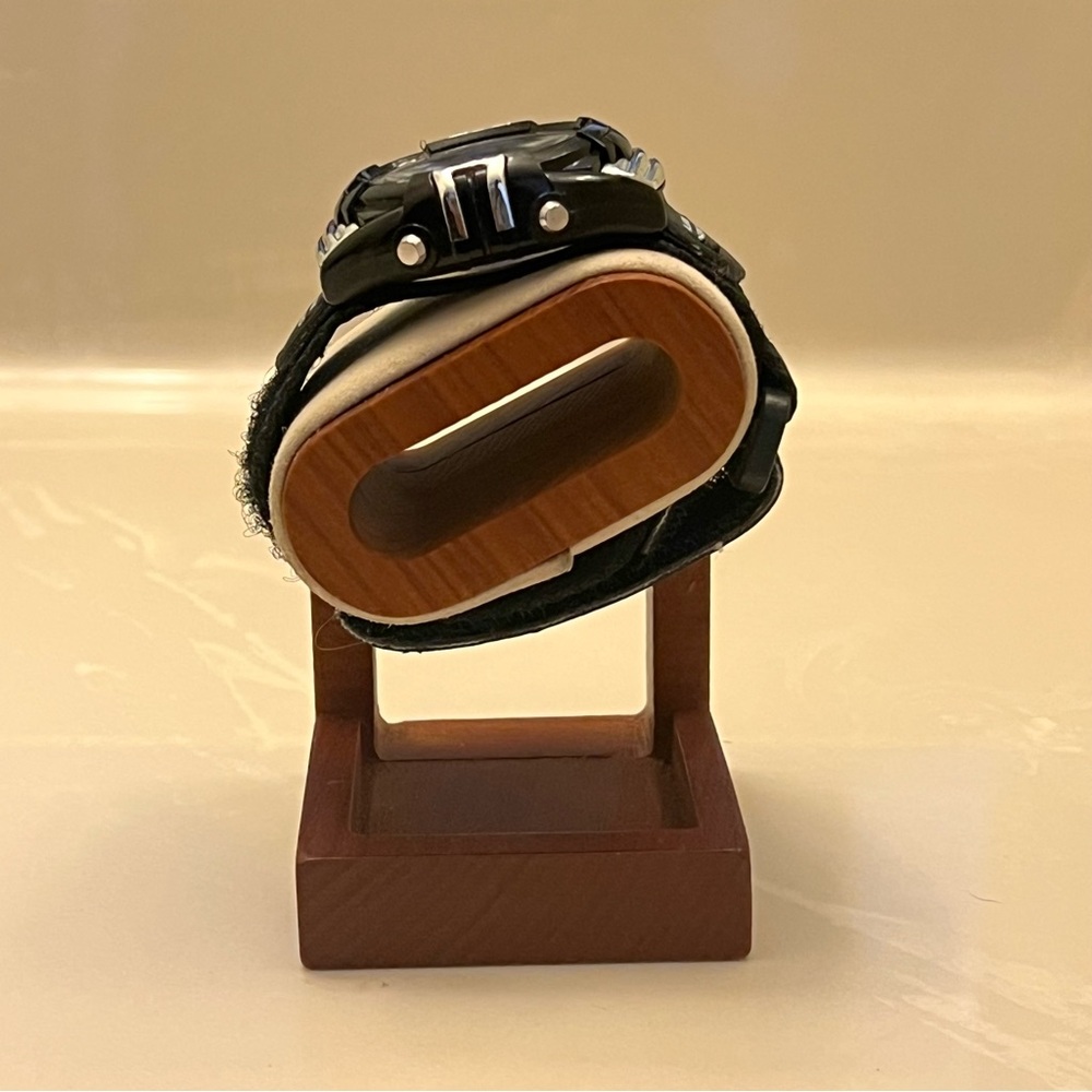 Digital Watch - Picture 3 of 5